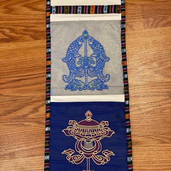 Tibetan Handicraft Embroidered Three Pocket Wall Hanging. - Picture 3 of 5